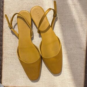 Doen Yellow Gold Slingback Minimalist Flats